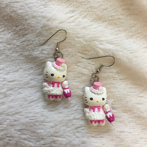 Hello kitty Sanrio melody dangle earrings - Picture 2 of 8
